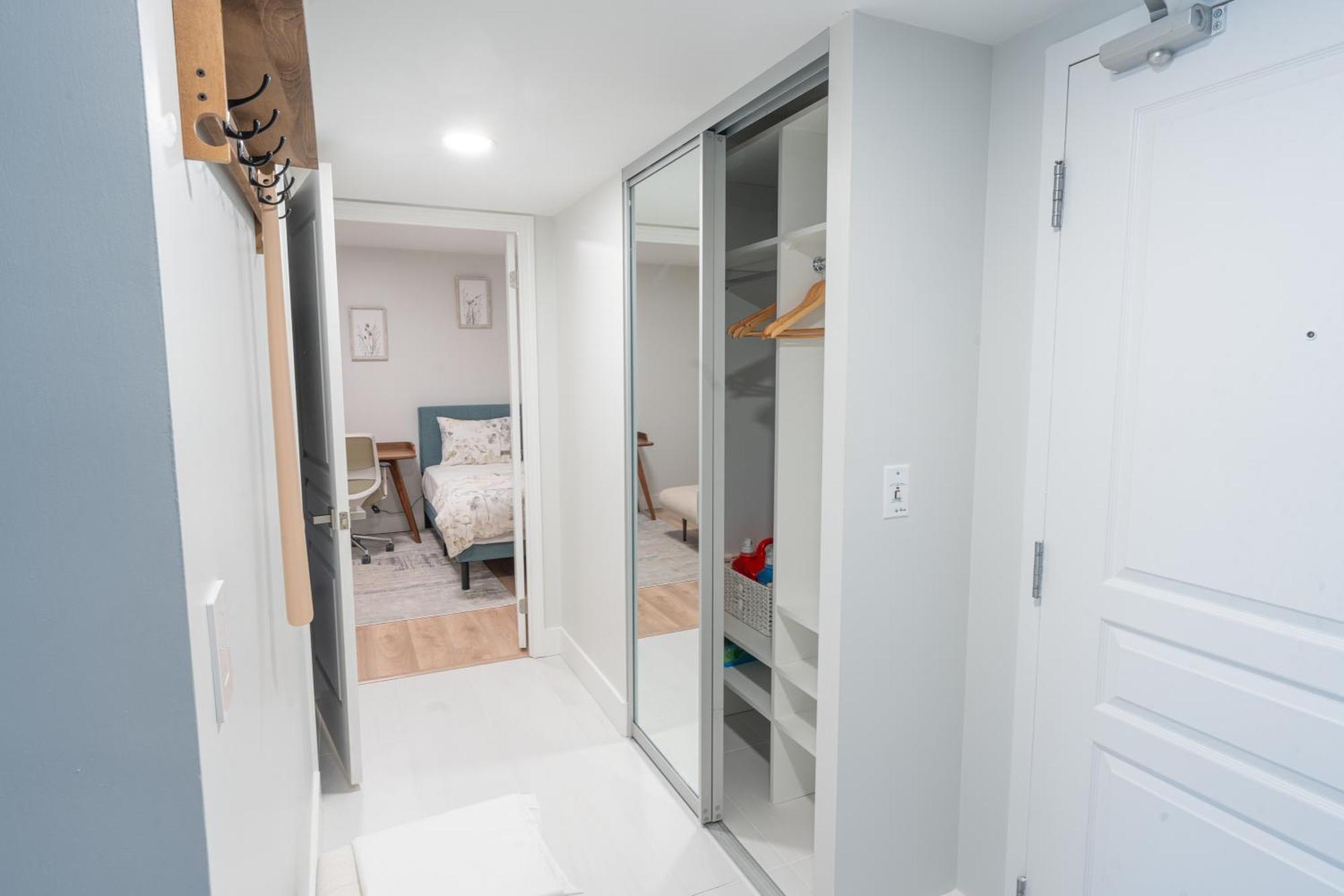 Boutique Suite Of Downtown Toronto Exterior photo