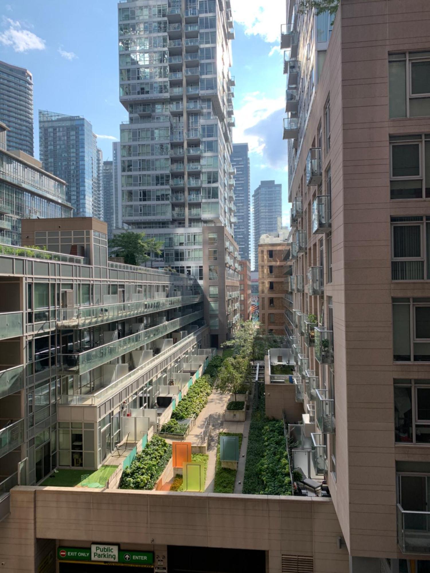 Boutique Suite Of Downtown Toronto Exterior photo